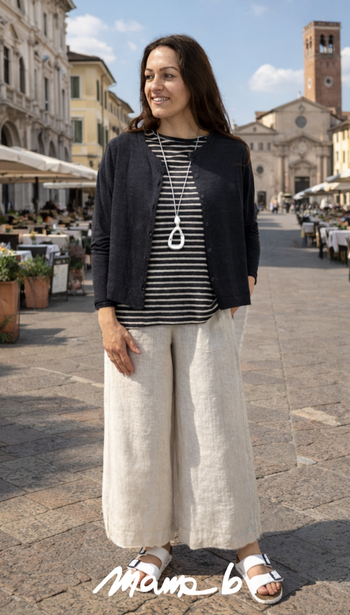 Mama B - City strolling