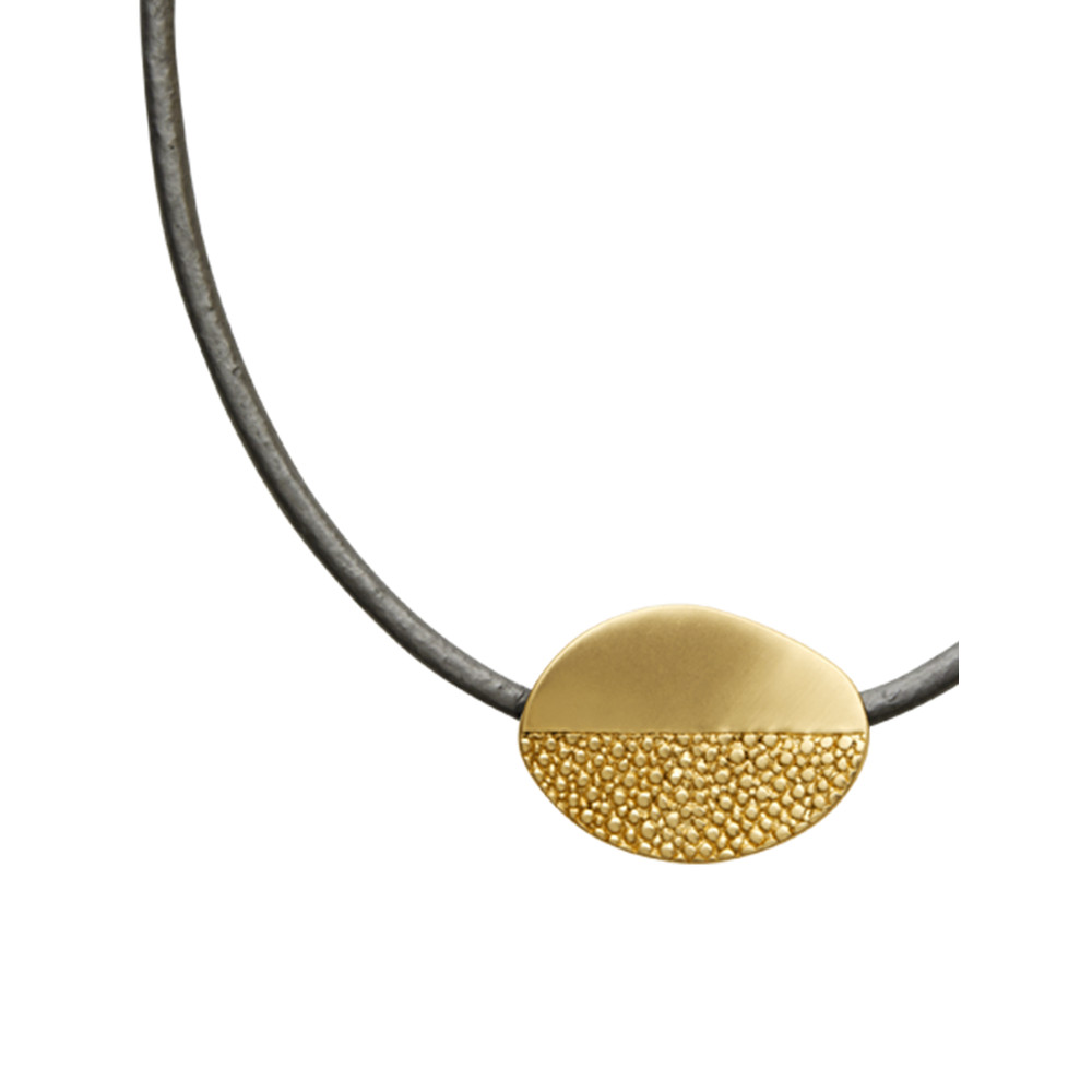 Dansk Smykkekunst Trixie Leather Oval Necklace in Gold