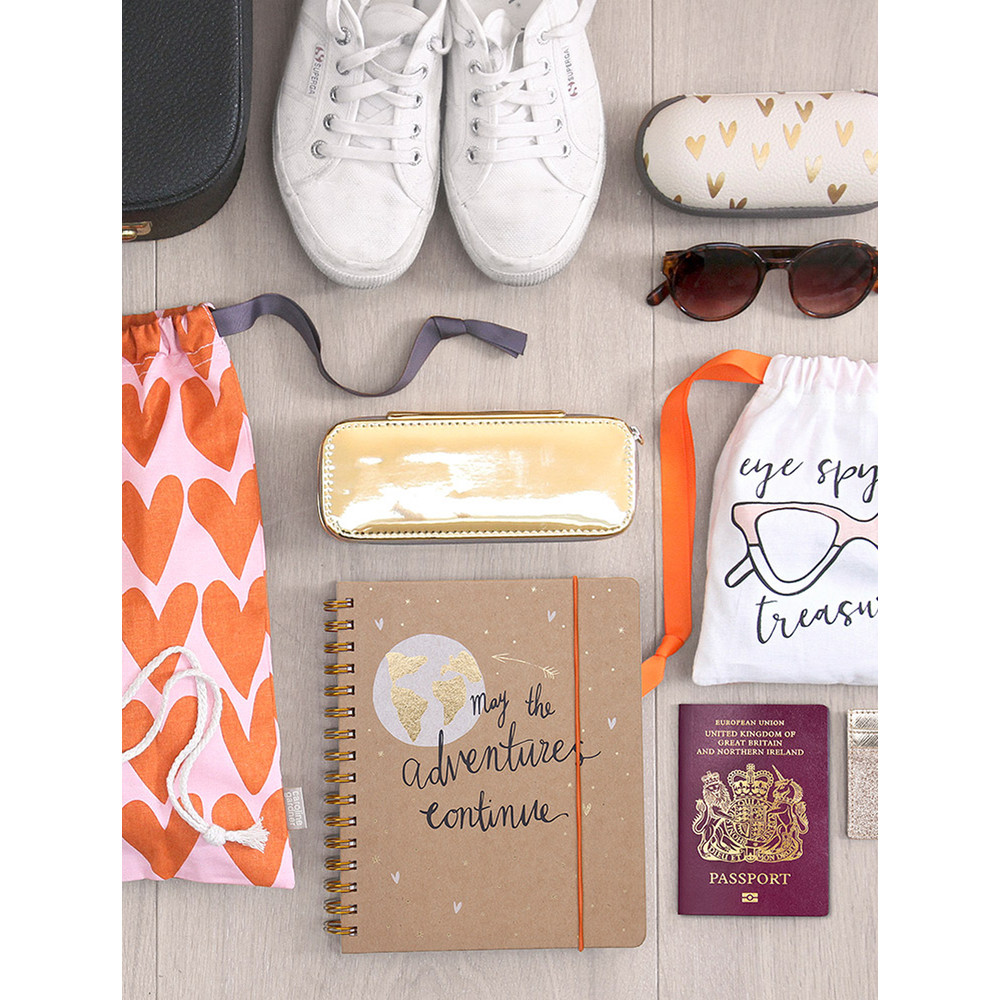 Caroline Gardner Hearts Drawstring Travel Bag Set in Multi