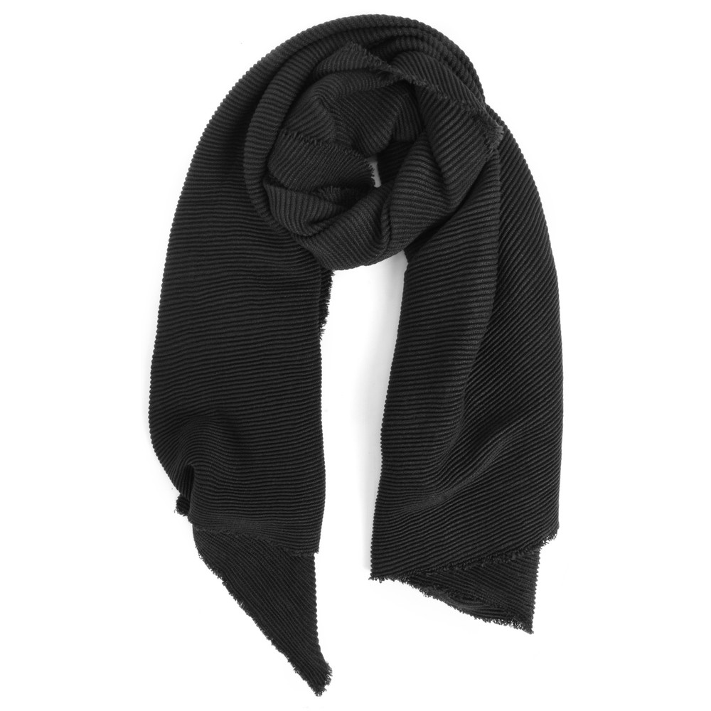 V.Fraas Ribbed Wrap Scarf in Dark Grey