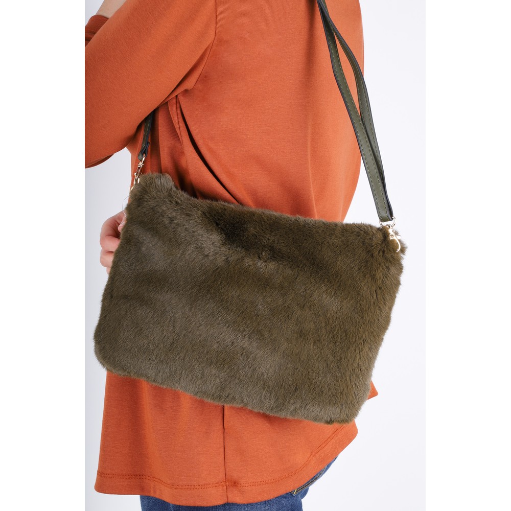 Gemini Label Bags Talia Faux Fur Cross Body Bag in Green