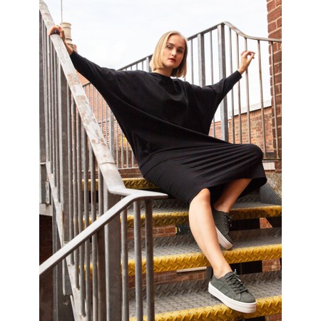 Chalk Rose Plain Lounge Dress - Black