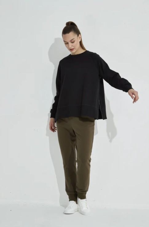 sweatshirt with side zips
