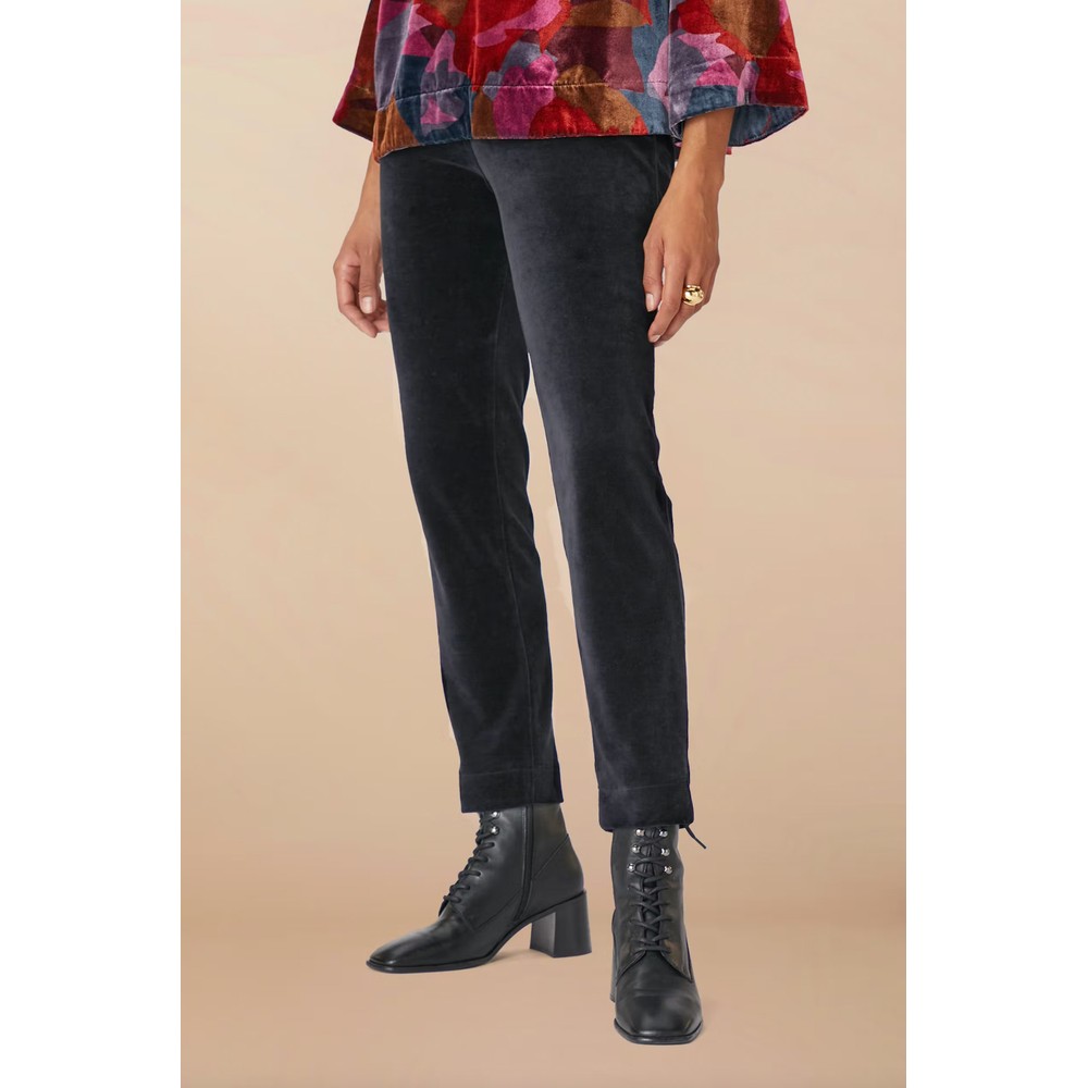 Sahara Velvet Jersey Slim Trouser Black 
