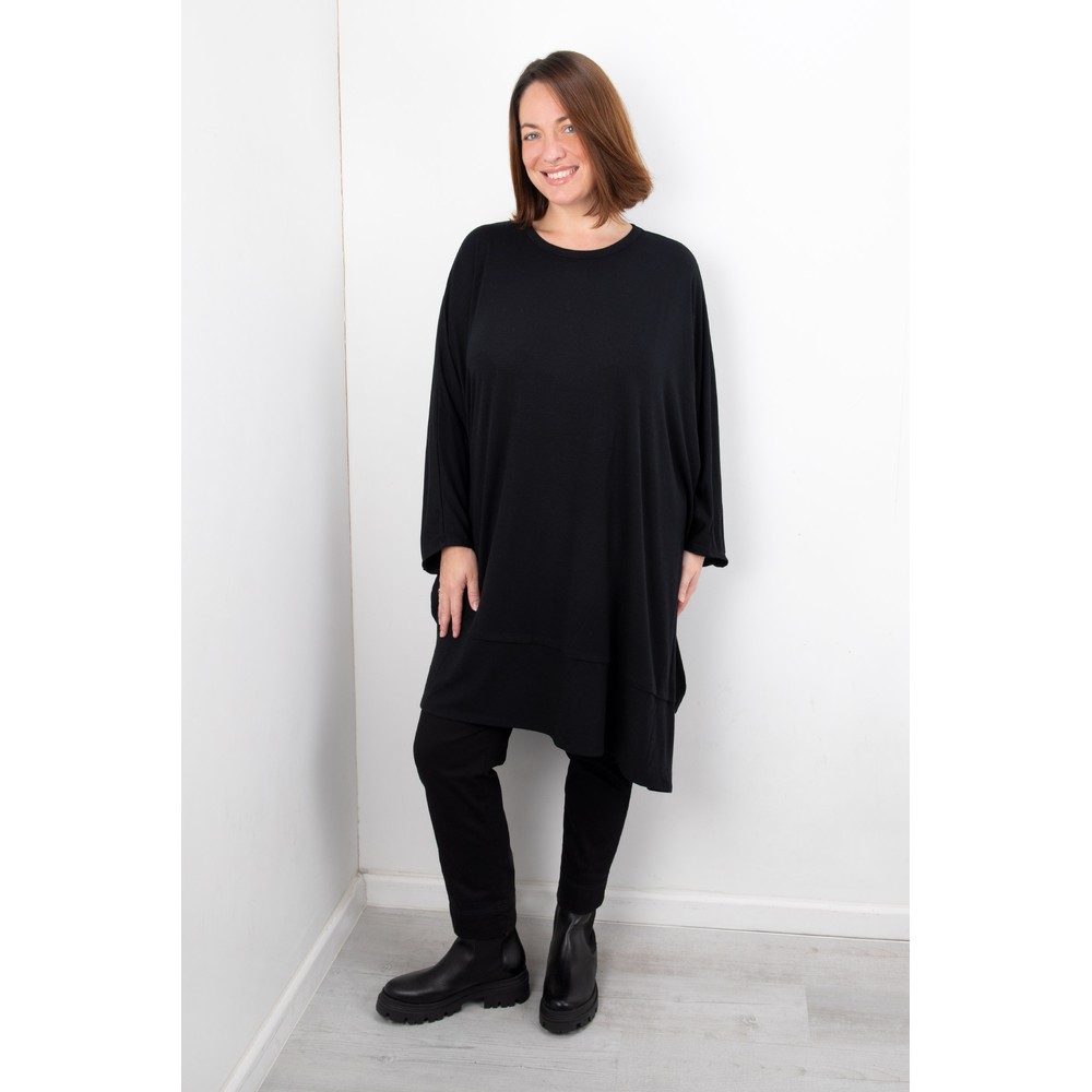 Tirelli Batwing Top in Black
