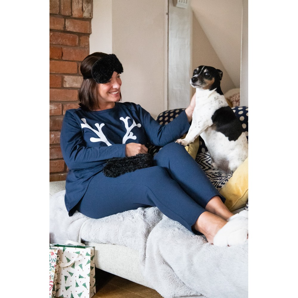 Chalk Robyn Jersey Pant in Navy