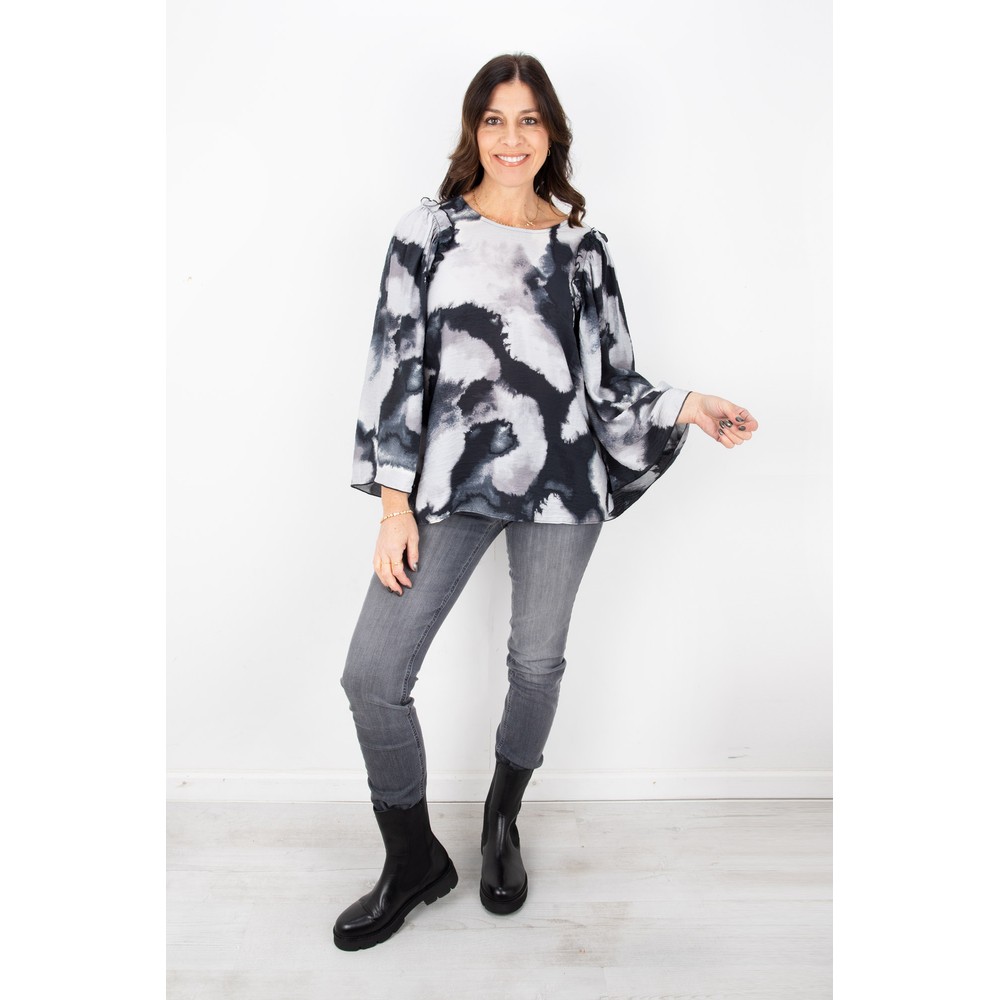Aven Blouse