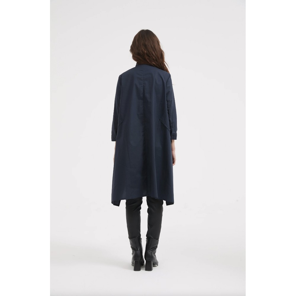 Tirelli Handkerchief Navy Hem Shirt in Navy