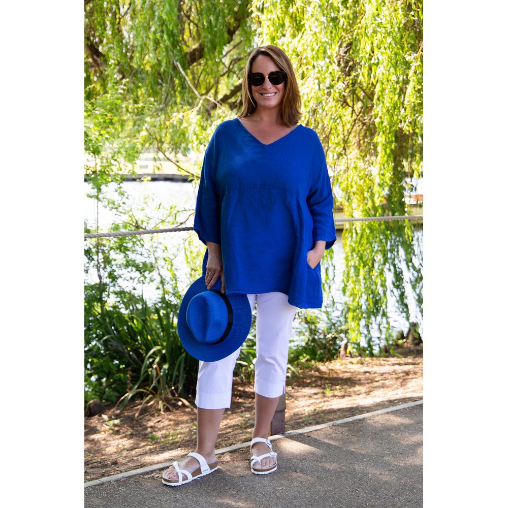 Amazing Woman Tesa Royal Blue Curve Linen Top in Royal Blue