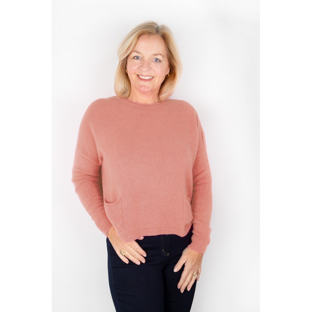 Amazing Woman Jodie Blusher Front Pocket Supersoft Knit Jumper Blusher