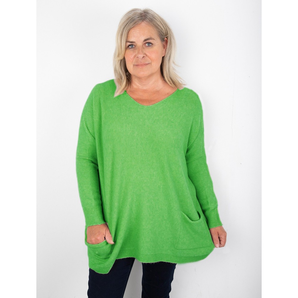 Amazing Woman Caryf X Grass Round Neck Oversized Jumper Grass