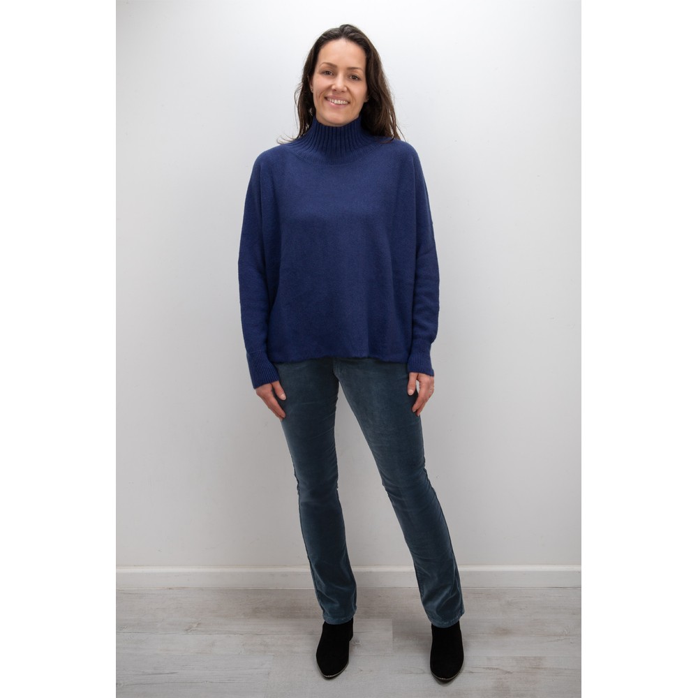 Amazing Woman 02 Velvet Cloud Straight Leg Jean Cloud