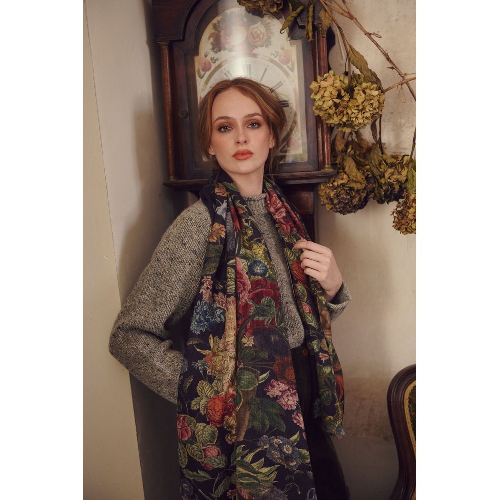 One Hundred Stars Primula Black Wool Scarf Primula Black