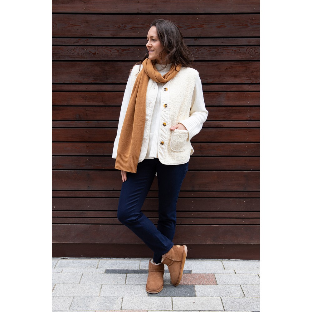 Amazing Woman Teddy Borg Fleece Gilet Cream