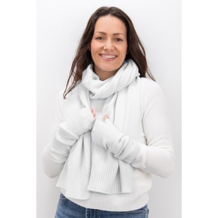 Amazing Woman Erica Fingerless Ribbed Gloves - White