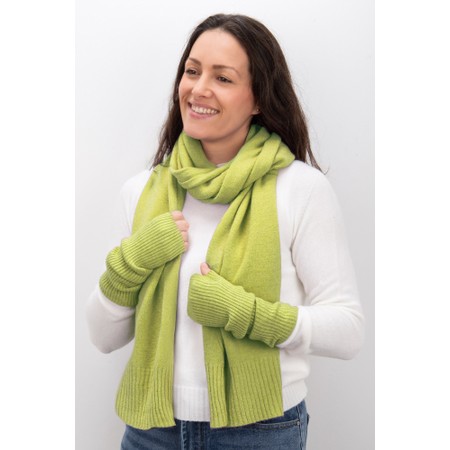 Amazing Woman Erica Fingerless Ribbed Gloves - Green