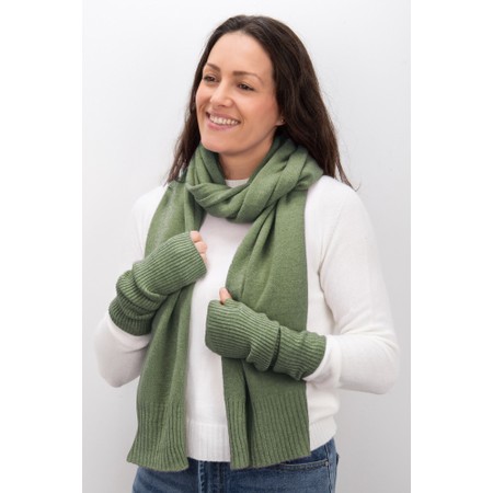 Amazing Woman Erica Fingerless Ribbed Gloves - Green
