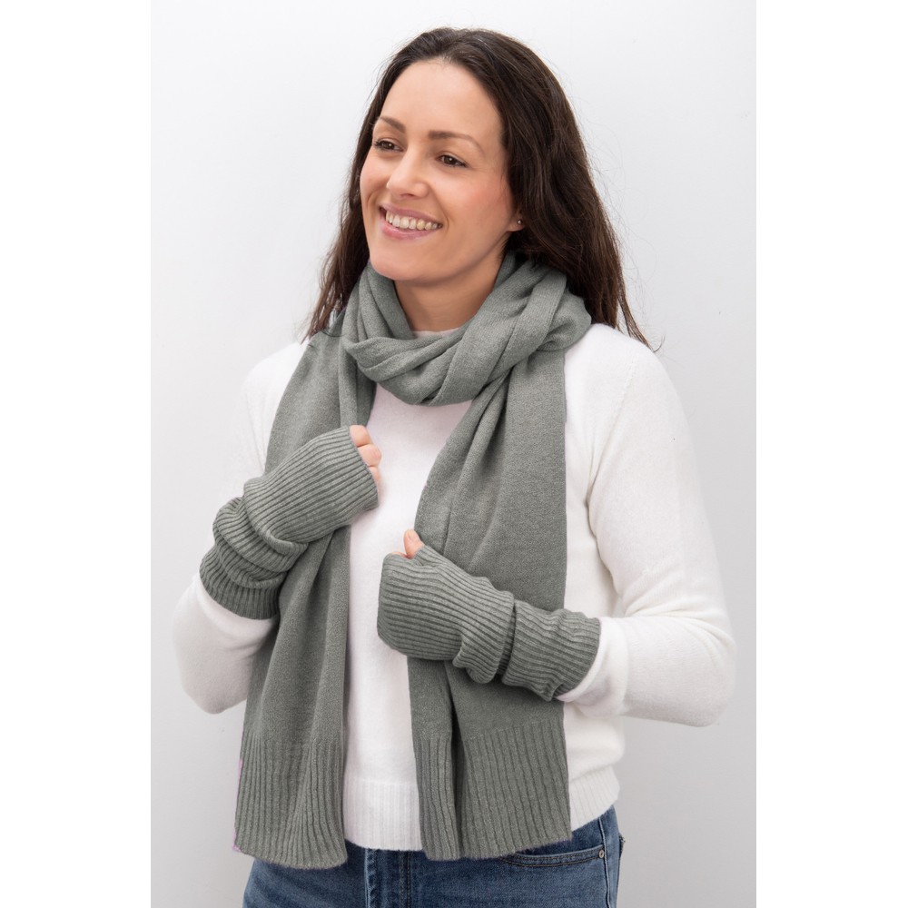 Amazing Woman Erica Fingerless Ribbed Gloves Grey Marl