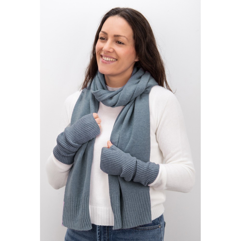 Amazing Woman Erica Fingerless Ribbed Gloves Denim