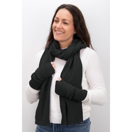 Amazing Woman Erica Fingerless Ribbed Gloves - Black