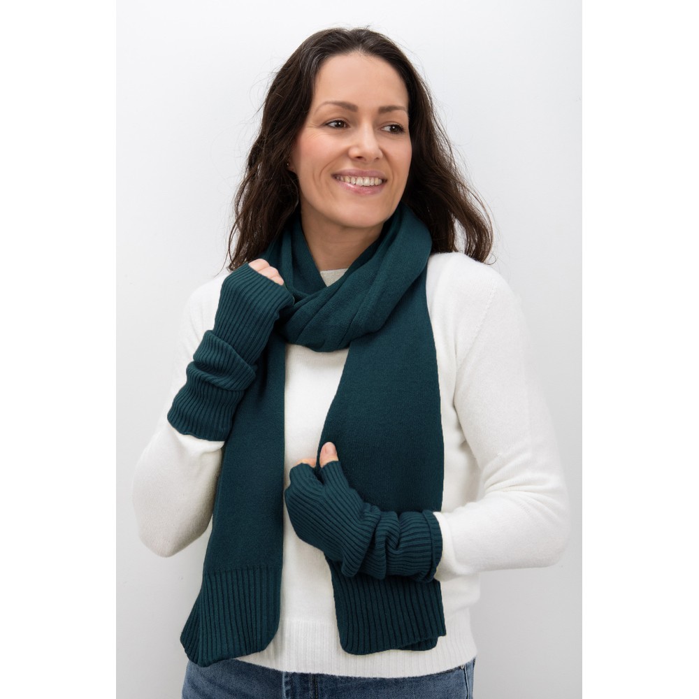 Amazing Woman Coby Supersoft Scarf Laguna