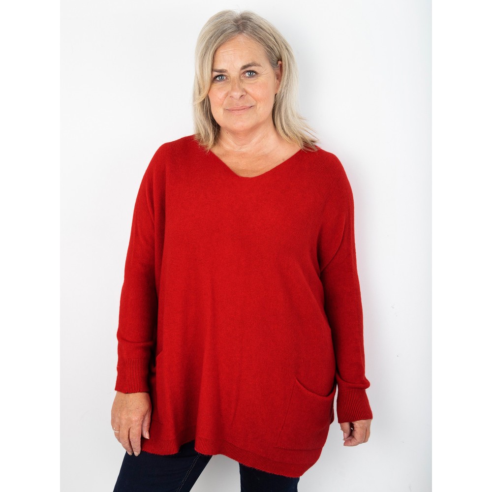 Amazing Woman Caryf X True Red Round Neck Oversized Jumper True Red