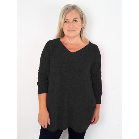 Amazing Woman Caryf X Charcoal Round Neck Oversized Jumper - Black