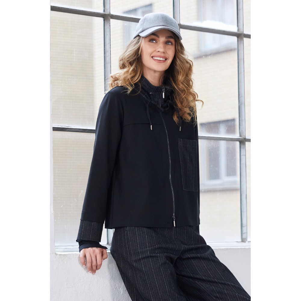 Naya Naya Pin Stripped Detail Jacket Black / White