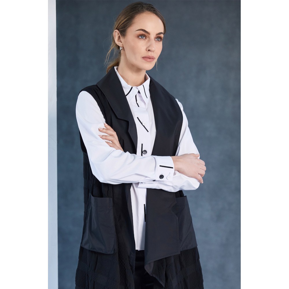 Naya Naya Strip Collar Shirt White / Black