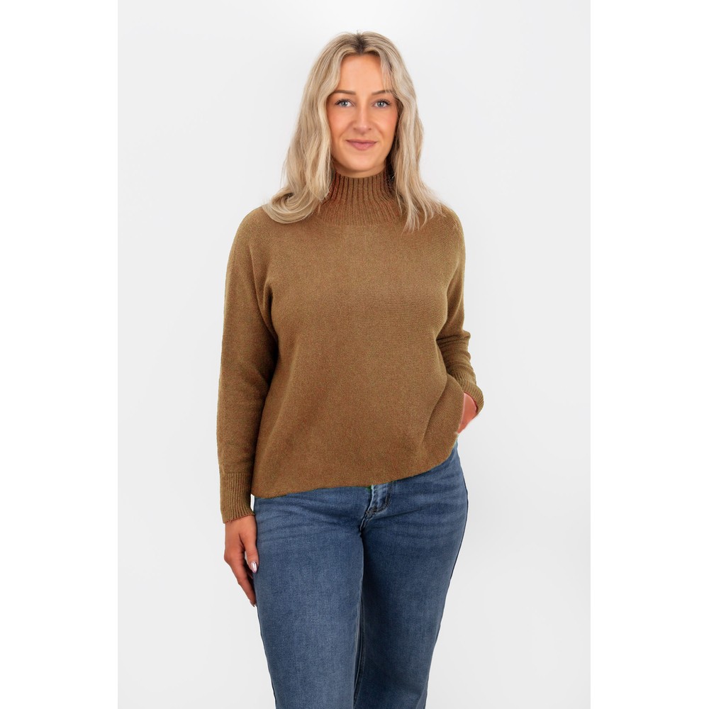 Amazing Woman Jolie Toast Boxy High Neck Knit Toast