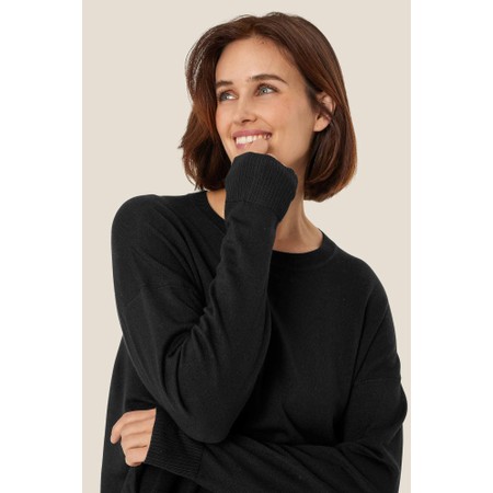 Masai Clothing MaFayda  Black Lightweight Boxy Knit Jumper - Black
