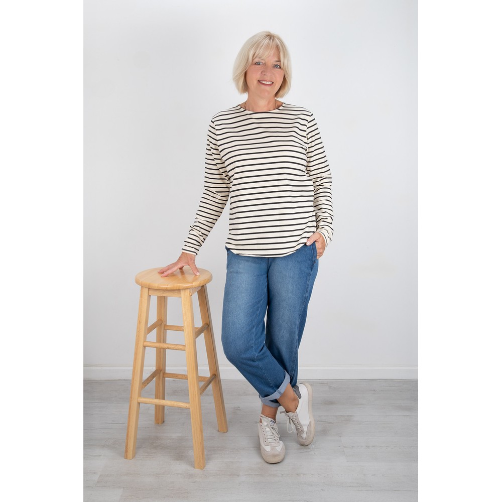 Lyssé Winslet Mid Wash Barrel Leg Crop Denim Jean Mid Wash