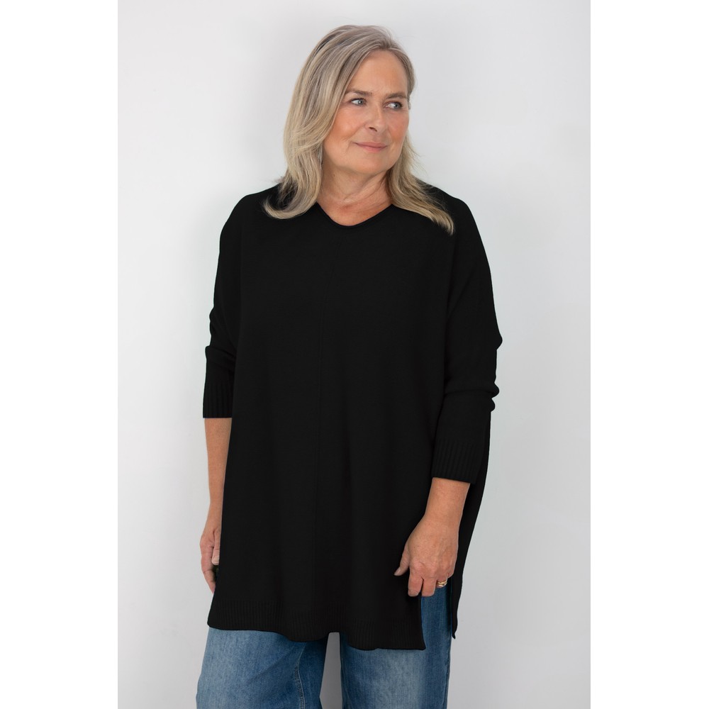 Amazing Woman Cassi X Black Round Neck Front Seam Knit Black 