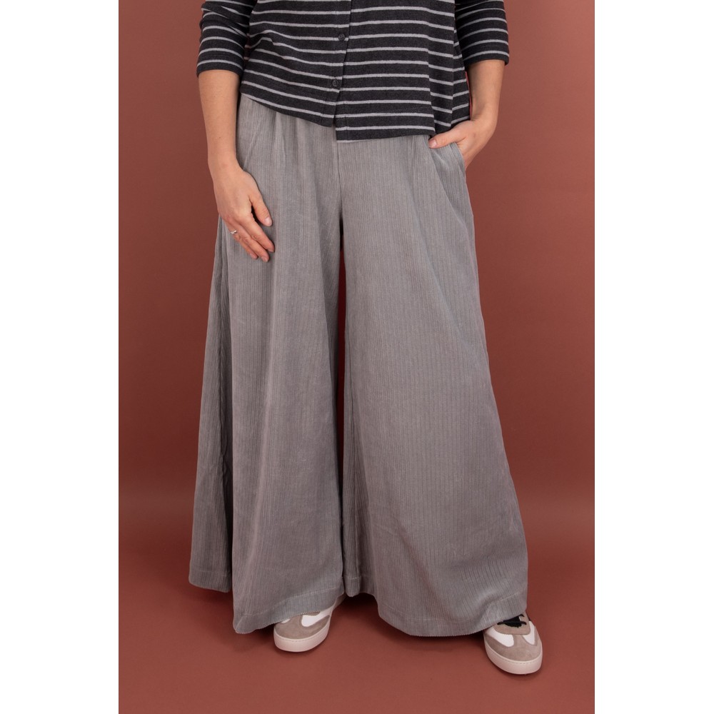 Mama B Nuccia Soft Nebbia Cord Wide Trouser Nebbia 