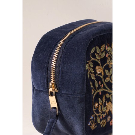 Elizabeth Scarlett Tree Of Life Indigo Velvet Makeup Bag - Blue