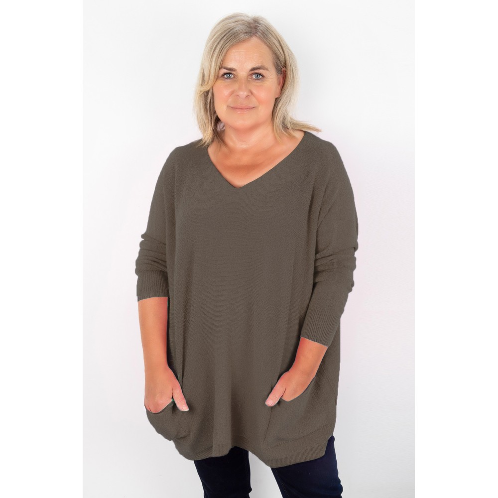 Amazing Woman Caryf X Slate Round Neck Oversized Jumper Slate 