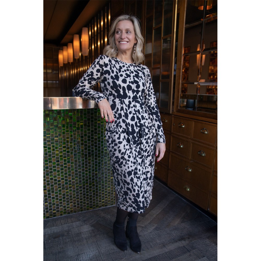 Masai Clothing MaNamo Animal Print Dress Oxford Tan