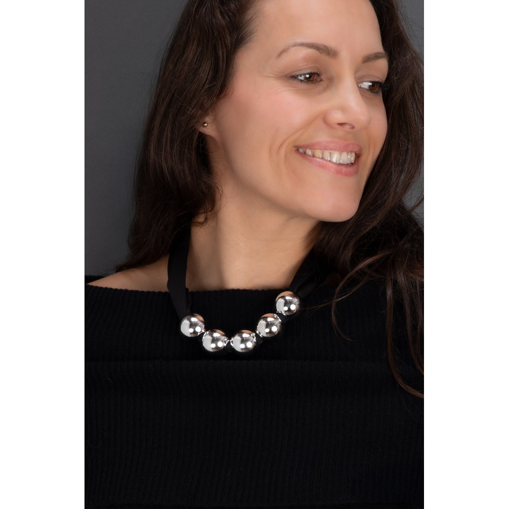 Chalk Herne Satin Silver Ball Necklace Silver