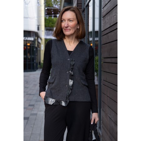 Mama B Gevda JF Jacquard Frill Waistcoat - Black