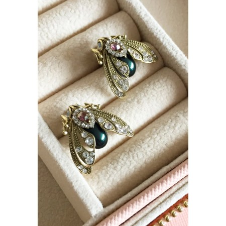 Bill Skinner Moth Stud Tahition Pearl - Black