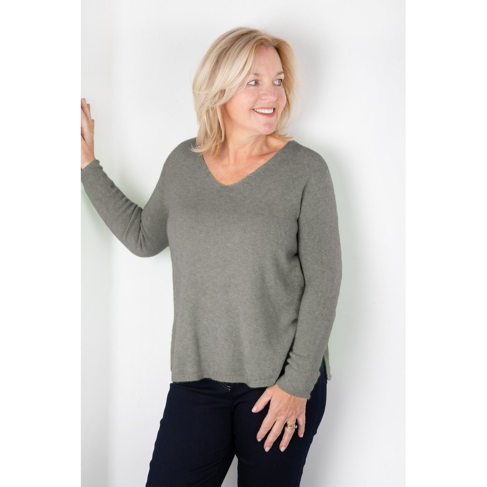 Amazing Woman Perrie Grey Marl V Neck Jumper Grey Marl