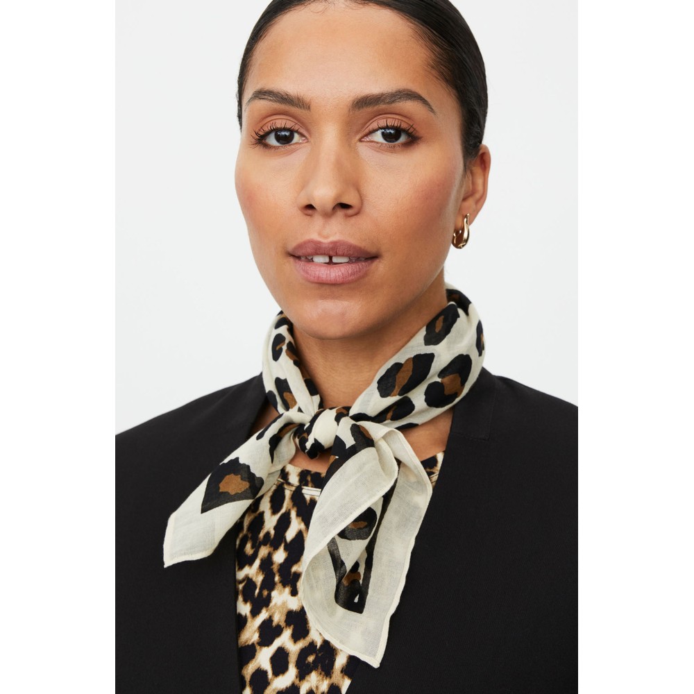 Masai Clothing MaAlvienne Scarf Fog