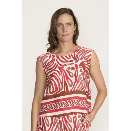 Foil It's Only Natural Prowl Linen Print Top - Red