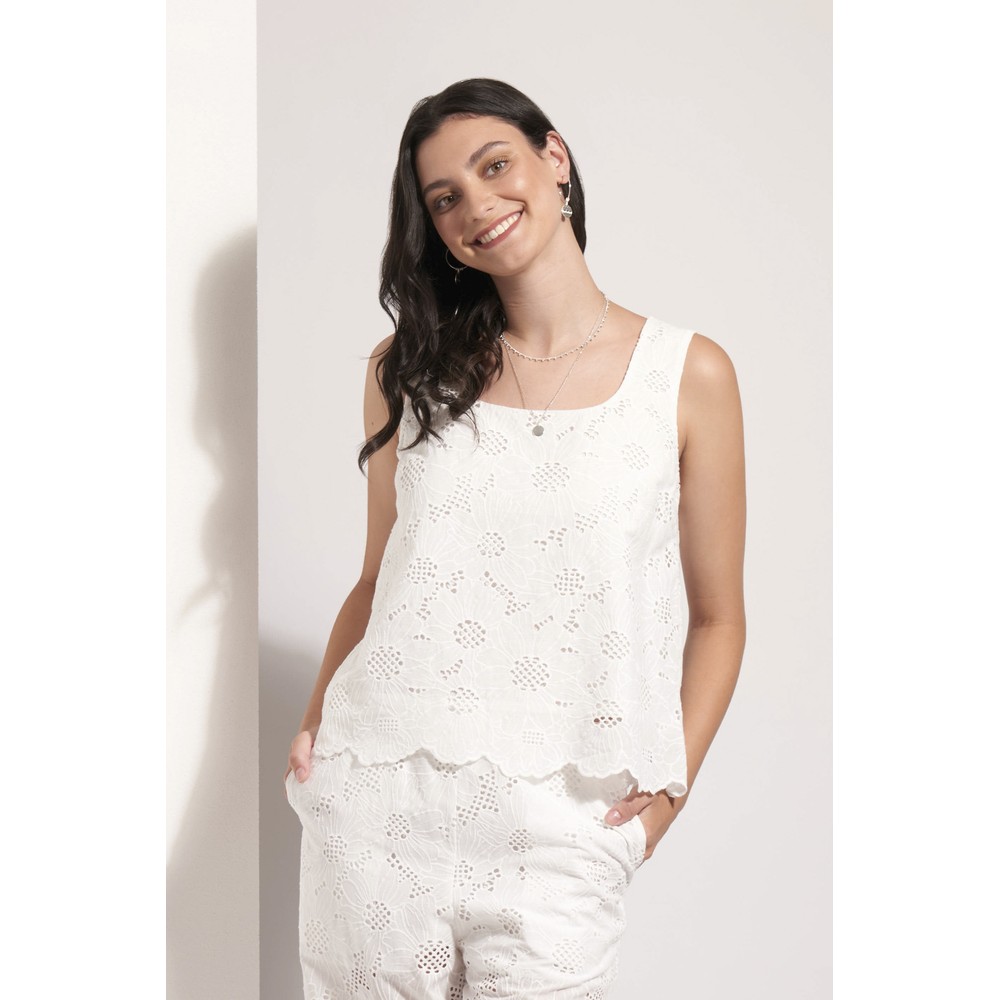 Foil Flower-ful White Flower Shell White Flower