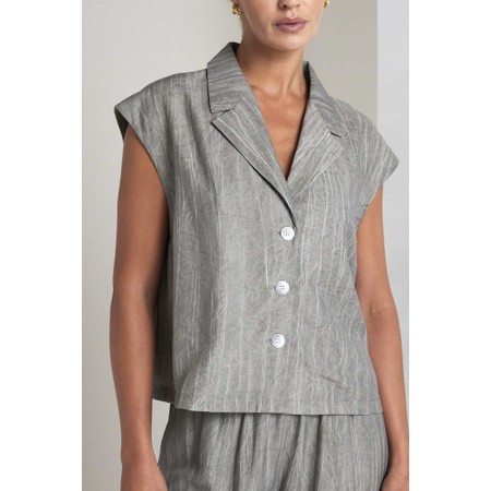 Naya Naya Oil Washed Crinkle Waistcoat - Brown