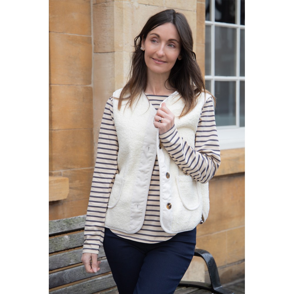 Amazing Woman Teddy Borg Cream Fleece Gilet Cream