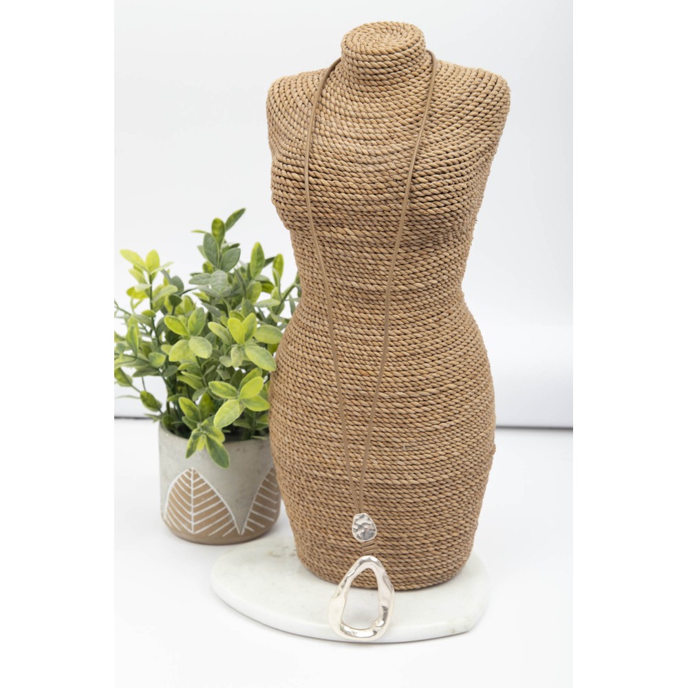 Eliza Gracious Open Beige Pendant Necklace Beige