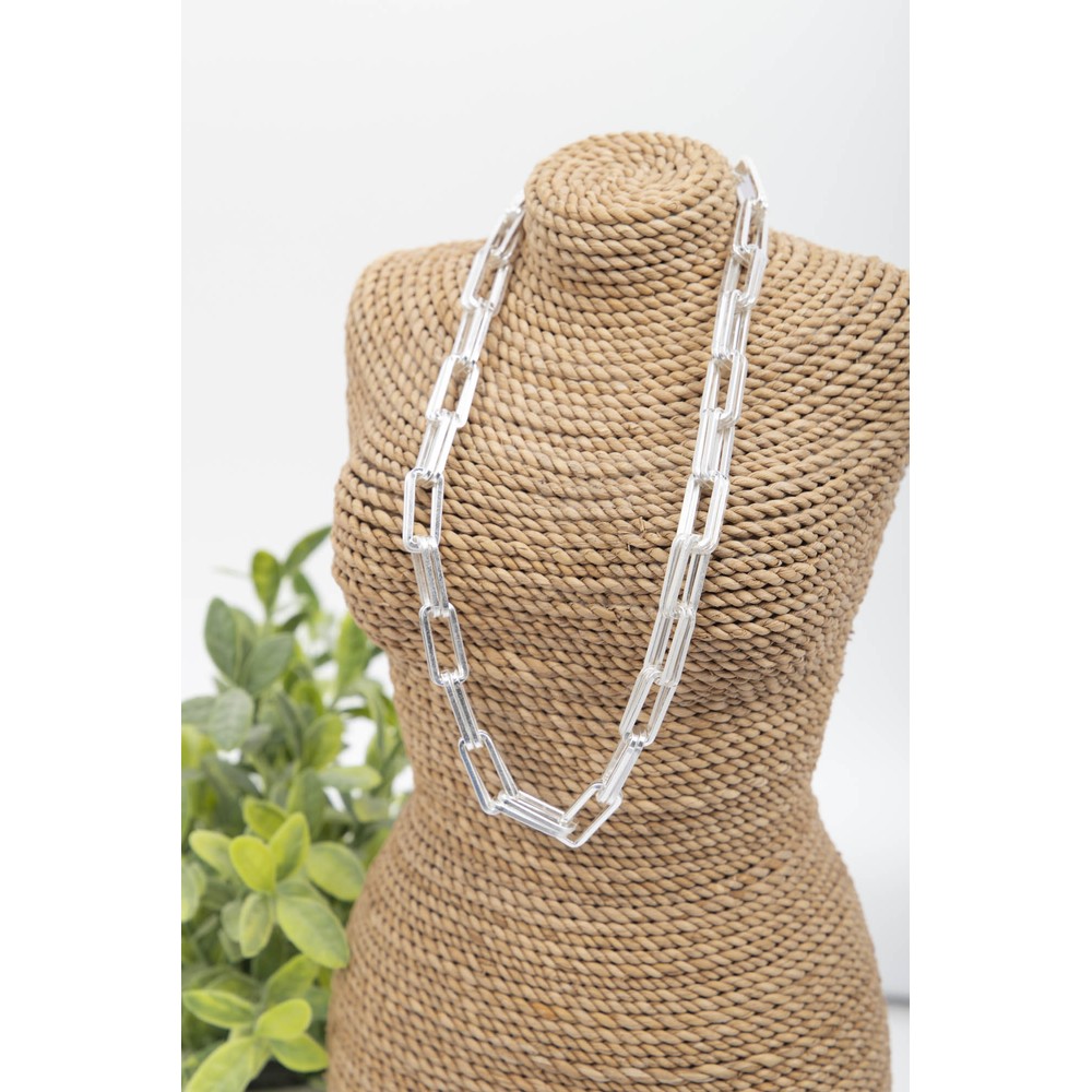 Eliza Gracious Oblong Silver Chain Link Necklace Silver