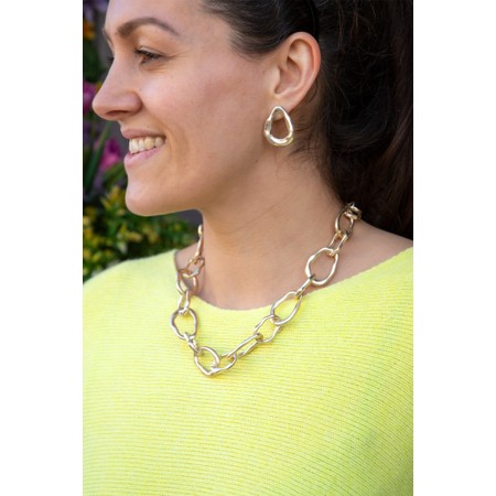 Eliza Gracious Burnished Gold Short Chain Link Necklace - Gold