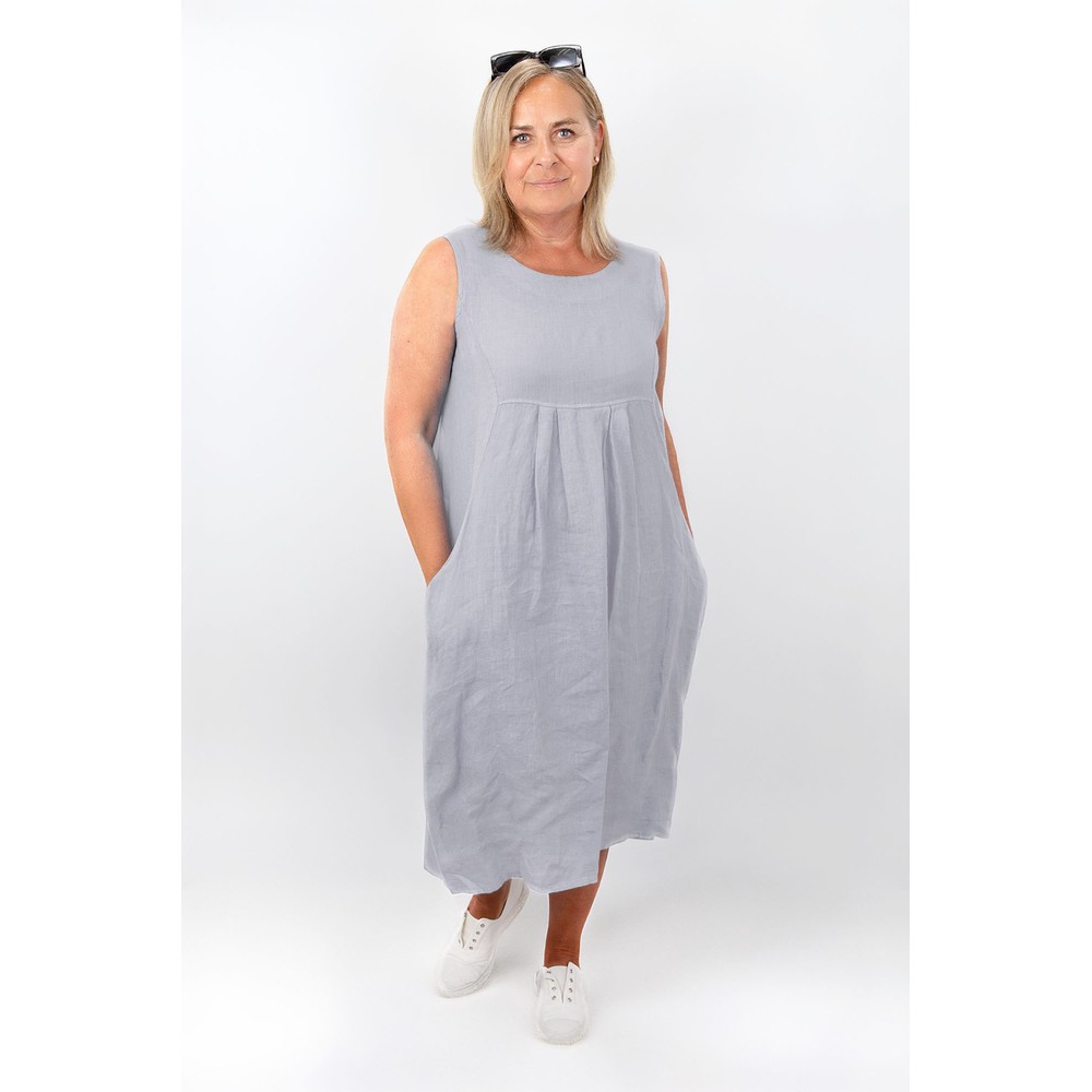 Amazing Woman Nerida Pearl Scoop Neck Linen Dress Pearl